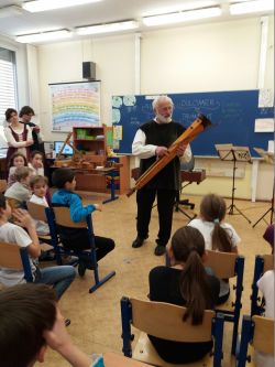 Sponzorský dar- koncert ve třídě